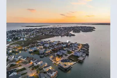 438 Amanda Circle, Tiki Island, TX 77554 - Photo 44
