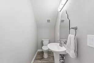 438 Amanda Cir, Tiki Island, TX 77554 - Photo 18