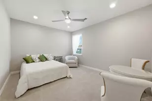 438 Amanda Cir, Tiki Island, TX 77554 - Photo 22
