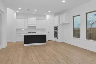 636 Crested Duck Ct, Willis, TX 77318 - Photo 4