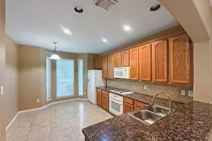 80 La Costa Dr, Montgomery, TX 77356 - Photo 8