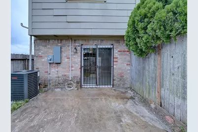 6330 Creekbend Drive #D, Houston, TX 77096 - Photo 20