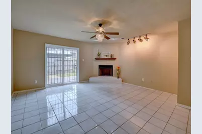 6330 Creekbend Drive #D, Houston, TX 77096 - Photo 2