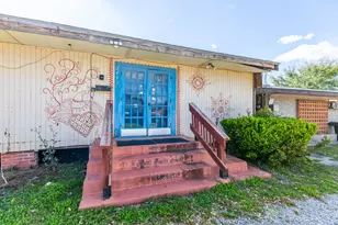 2485 Calder St, Beaumont, TX 77702 - Photo 4