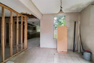 1925 Sunny Dr, Houston, TX 77093 - Photo 8