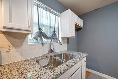 7815 Harding Street #B, Houston, TX 77012 - Photo 14
