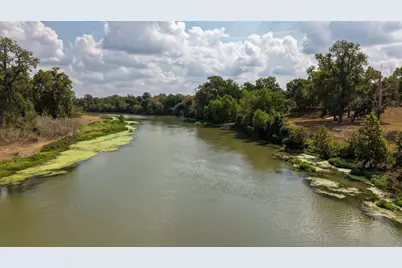 926 Robson, Columbus, TX 78934 - Photo 16