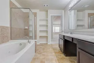 11532 Champions Green Dr, Houston, TX 77066 - Photo 18