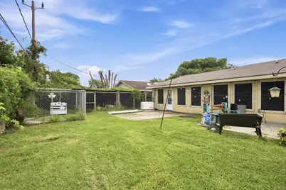 2202 French Place, Baytown, TX 77520 - Photo 30