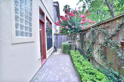 6335 E Mystic Meadow, Houston, TX 77021 - Photo 38