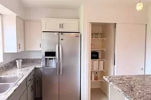 6410 Underhill St, Houston, TX 77092 - Photo 8