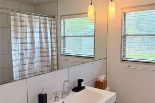 6410 Underhill St, Houston, TX 77092 - Photo 14