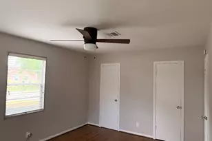 6410 Underhill St, Houston, TX 77092 - Photo 12