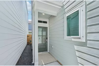704 Sand Dollar, Kemah, TX 77565 - Photo 2