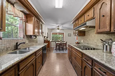 34514 Kristine Drive, Pinehurst, TX 77362 - Photo 22