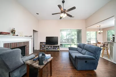11 Painted Canyon Place, The Woodlands, TX 77381 - Photo 6