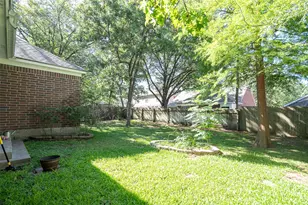 11 Painted Canyon Pl, The Woodlands, TX 77381 - Photo 4