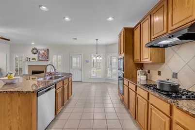 6807 Chapelfield Lane, Houston, TX 77049 - Photo 10