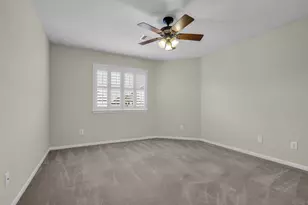 6807 Chapelfield Ln, Houston, TX 77049 - Photo 32