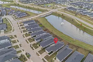 12512 Newport Arch Ln, Houston, TX 77047 - Photo 2