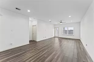 12512 Newport Arch Ln, Houston, TX 77047 - Photo 8