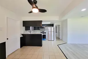 10614 Bainbridge St, Houston, TX 77016 - Photo 10