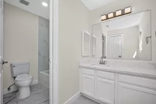 600 Wilcrest Dr, Houston, TX 77042 - Photo 24