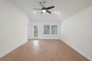 10231 Burton Path, Montgomery, TX 77316 - Photo 16