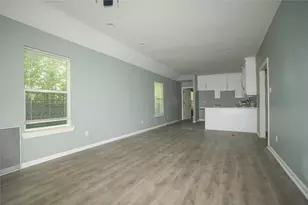 3015 Florida St, Houston, TX 77026 - Photo 8