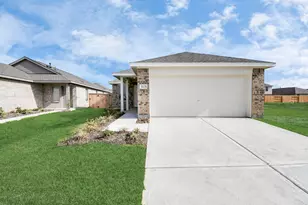 1615 Windrose Bnd, Angleton, TX 77515 - Photo 1