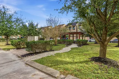 11017 Upland Forest Drive, Houston, TX 77043 - Photo 34