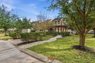 11017 Upland Forest Dr, Houston, TX 77043 - Photo 34