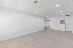 10906 Keese Dr, Houston, TX 77089 - Photo 16