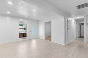 10906 Keese Dr, Houston, TX 77089 - Photo 12