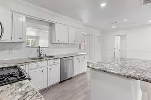 10906 Keese Dr, Houston, TX 77089 - Photo 10