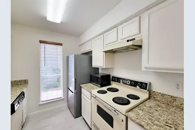 4225 Purdue Street #C, Houston, TX 77005 - Photo 10