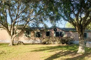 2018 Lauren Ln, Sealy, TX 77474 - Photo 1