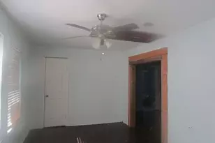 8939 Intervale St, Houston, TX 77075 - Photo 6