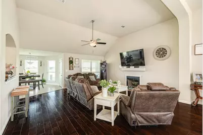 920 Quarter Horse Trail, Angleton, TX 77515 - Photo 6