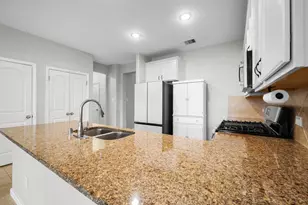 450 Terra Vis Cir, Montgomery, TX 77356 - Photo 16