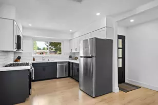 5401 W 43rd St, Houston, TX 77092 - Photo 1