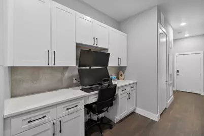 207 Pierce Street #209, Houston, TX 77002 - Photo 4