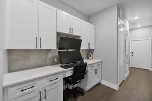 207 Pierce St, Houston, TX 77002 - Photo 4