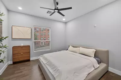 207 Pierce Street #209, Houston, TX 77002 - Photo 8