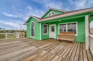 286 Ling St, Bayou Vista, TX 77563 - Photo 4