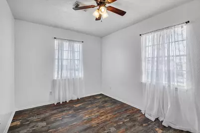 286 Ling Street, Bayou Vista, TX 77563 - Photo 16