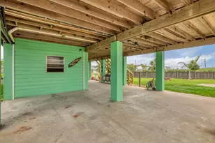 286 Ling St, Bayou Vista, TX 77563 - Photo 24