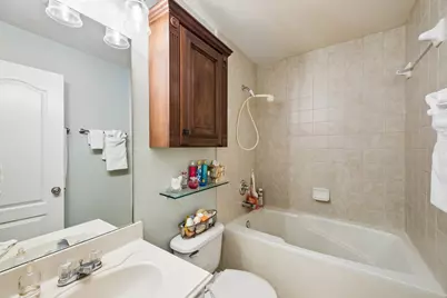 2402 Clippers Square, Houston, TX 77058 - Photo 22