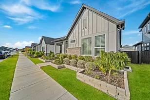 18530 Joyous Ln, Cypress, TX 77433 - Photo 4