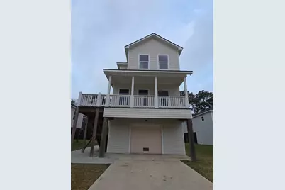 6114 Lacey Oak Drive, Hitchcock, TX 77563 - Photo 1